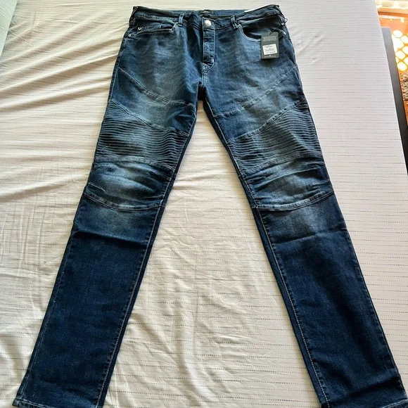 True Religion 36 Rocco Relaxed Skinny Jeans - Picture 5 of 16